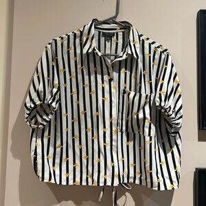 Beautiful striped white blue bee top